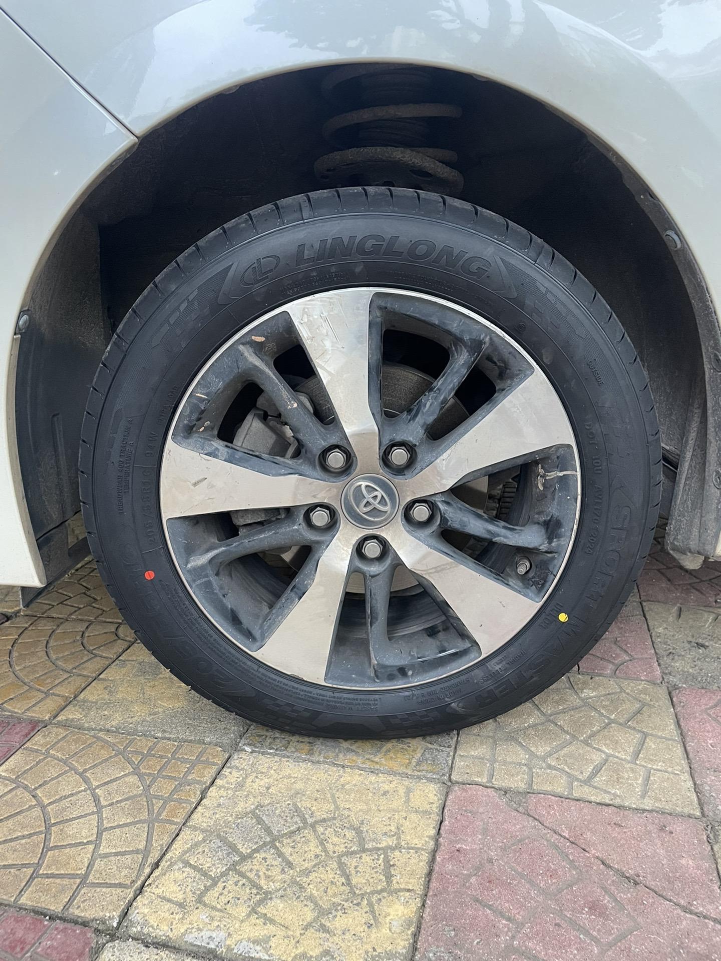 鑫顺达轮胎店 滴滴车主更换新玲珑大师 大师致控 205/55r16 sport