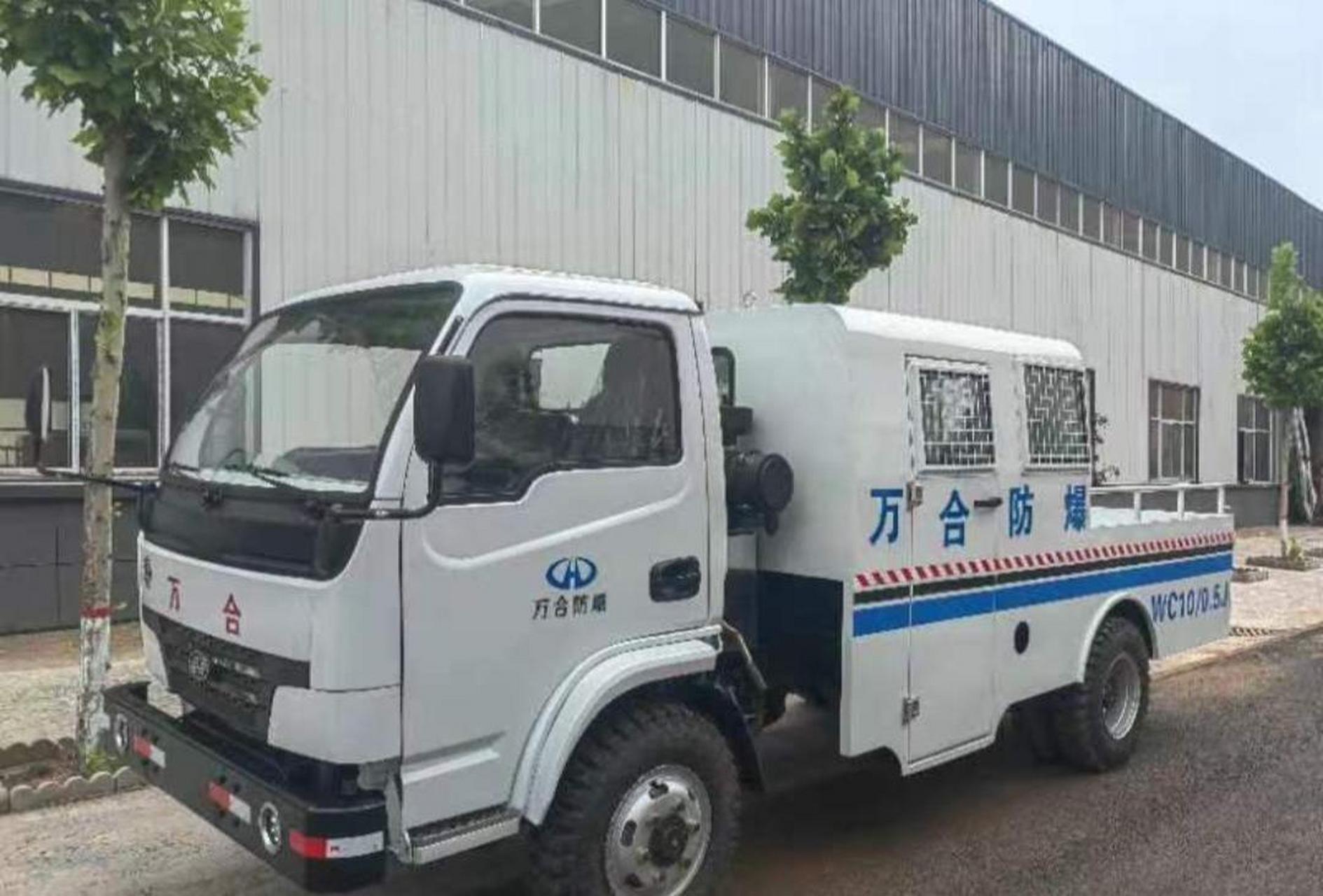 坐标:山西,永济 本公司专业开发,生产制造,销售矿用防爆无轨胶轮车