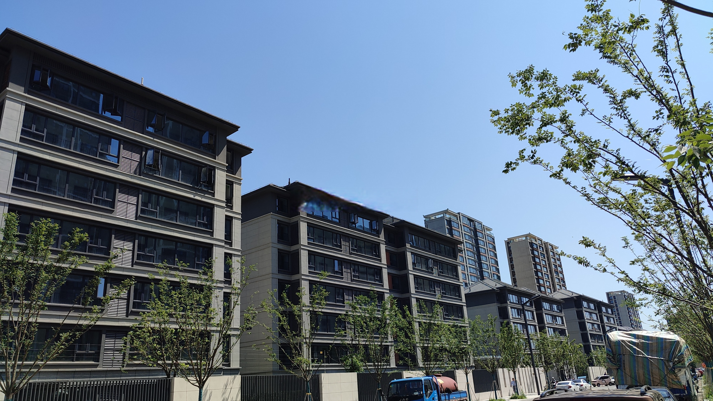 公园万象这个洋房外立面还可以