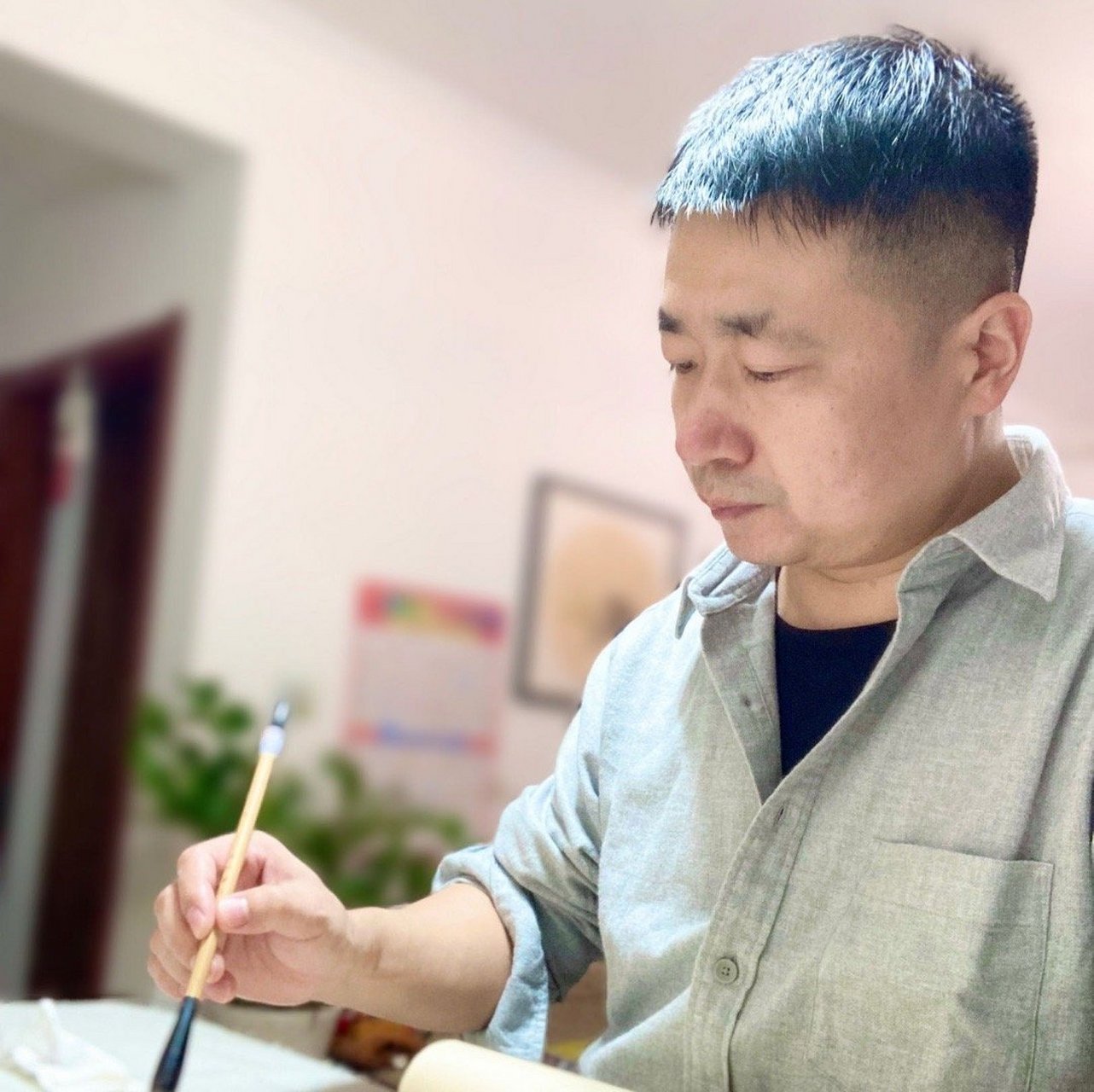 严保华-中华珍宝馆拾英艺术家 严保华,画者,字弘心,号横渠散人,南城