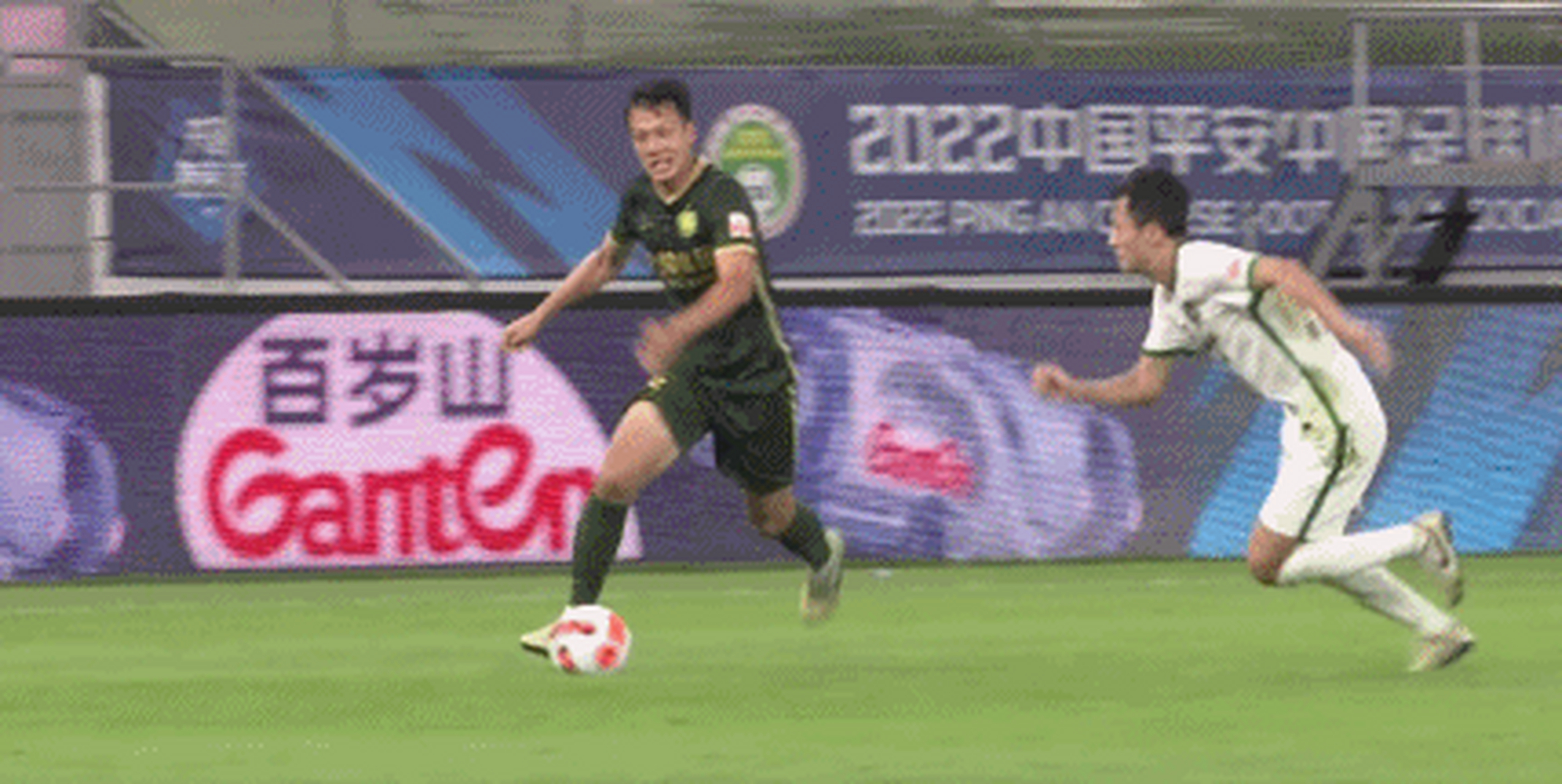 【#张玉宁梅开二度#】北京国安vs浙江队第65分钟,高天意断球后送出