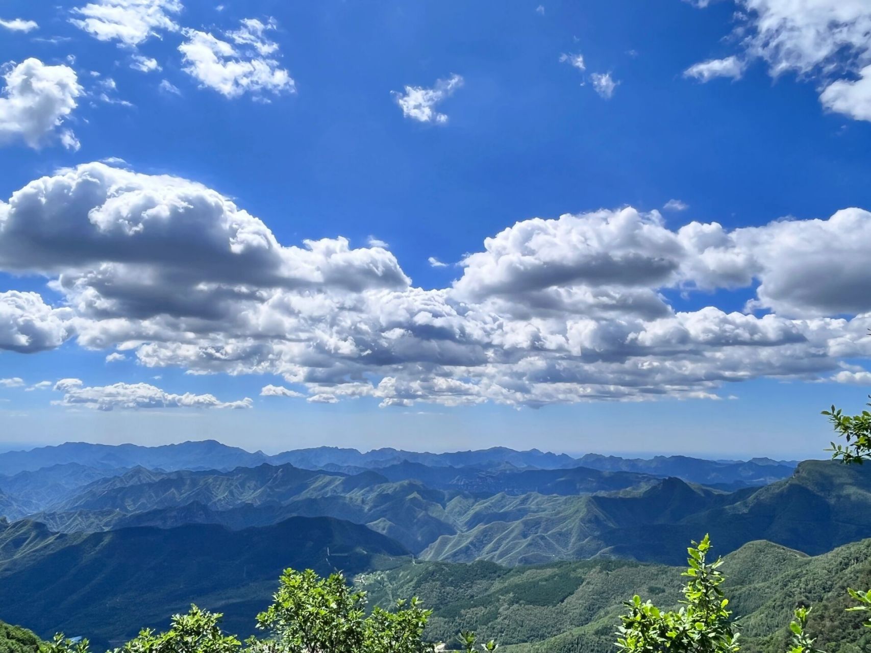 房山百花山——自驾直达享受21°清凉之旅 可直接自驾上山到百花宾馆