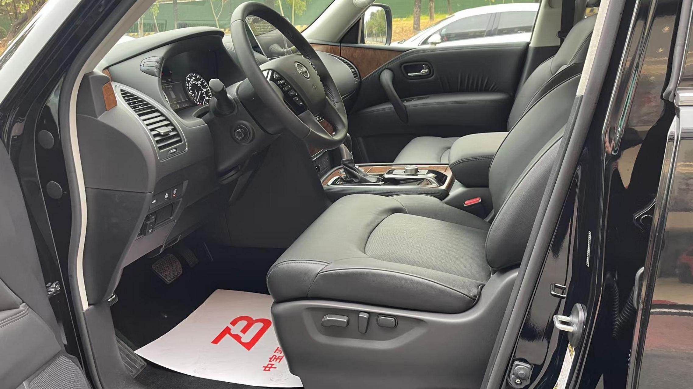 23款日产阿曼达,唯一能与凌志570比性能的车,价格比570便宜100多万