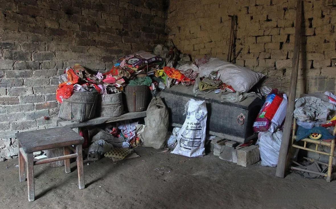 因穷而单?揭秘农村大龄光棍的婚姻选择背后真相!