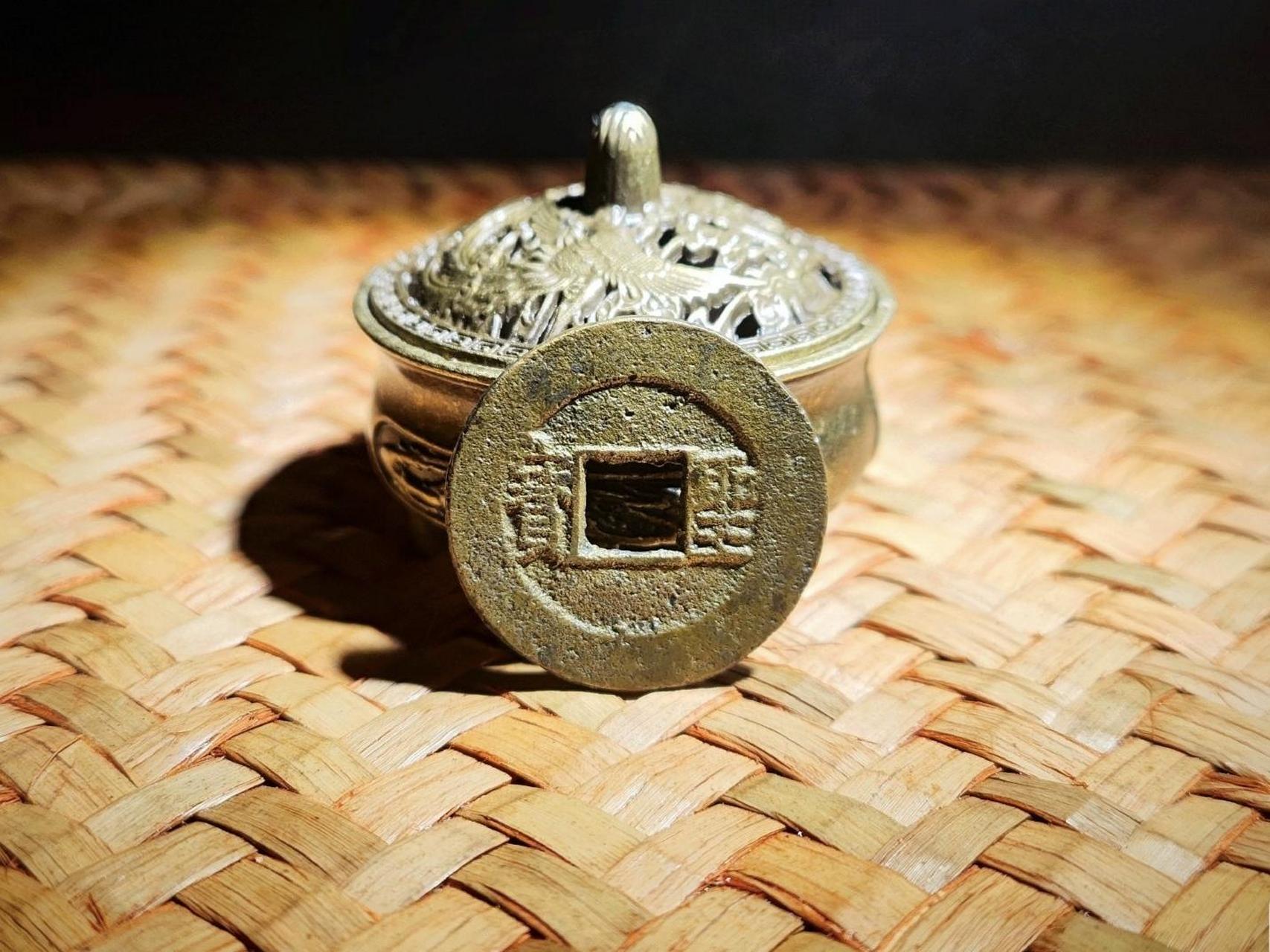 清末起义军·太平天国·背横圣宝 古钱币