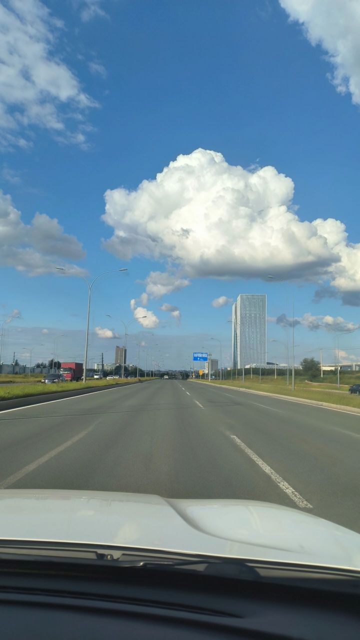 上周末天气特别好,就去兴隆山保税区转一转,周末的时候去的,人真的