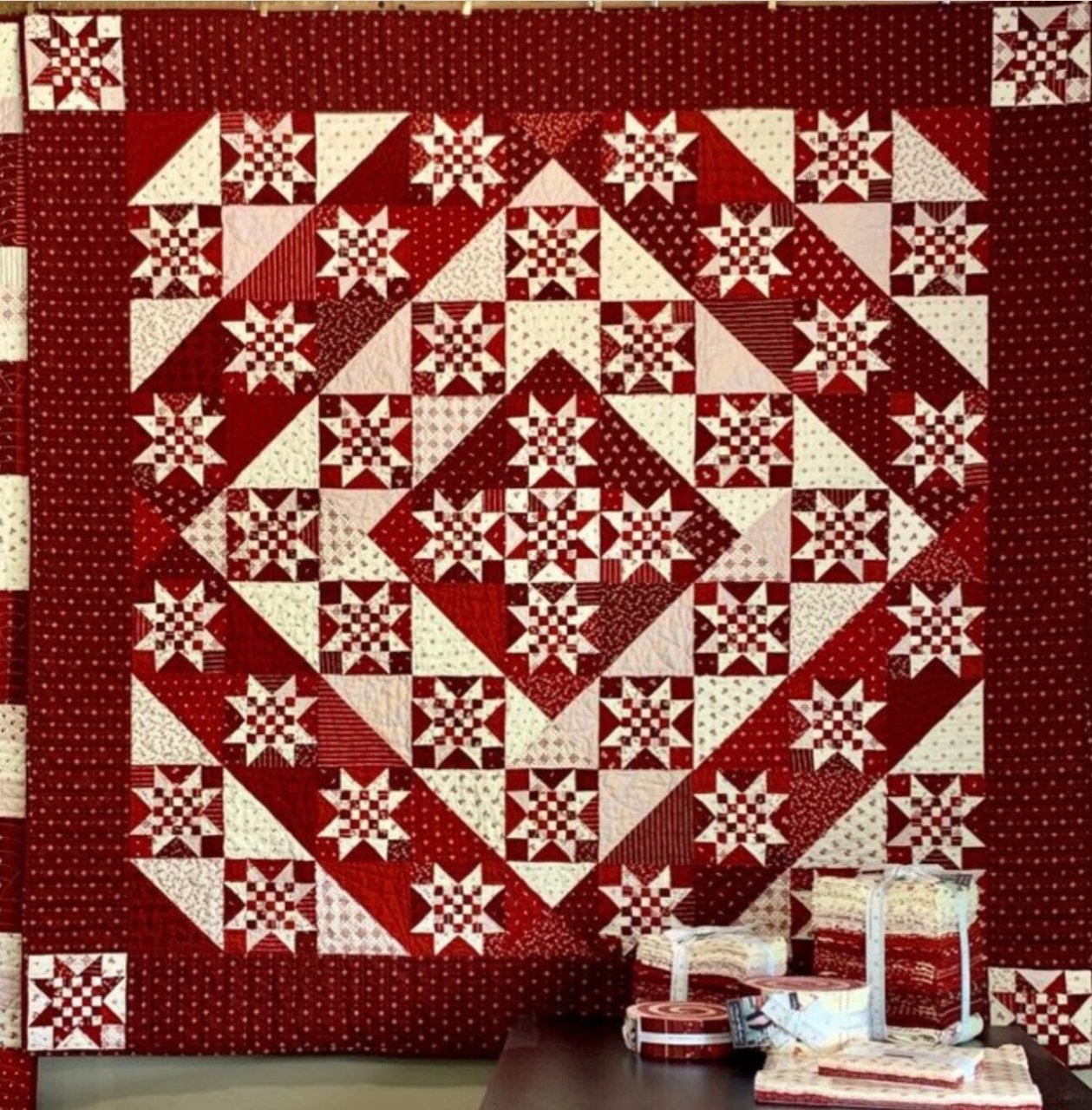 高级感满满 太美的红白搭配拼布壁饰,小包,针插,挂毯