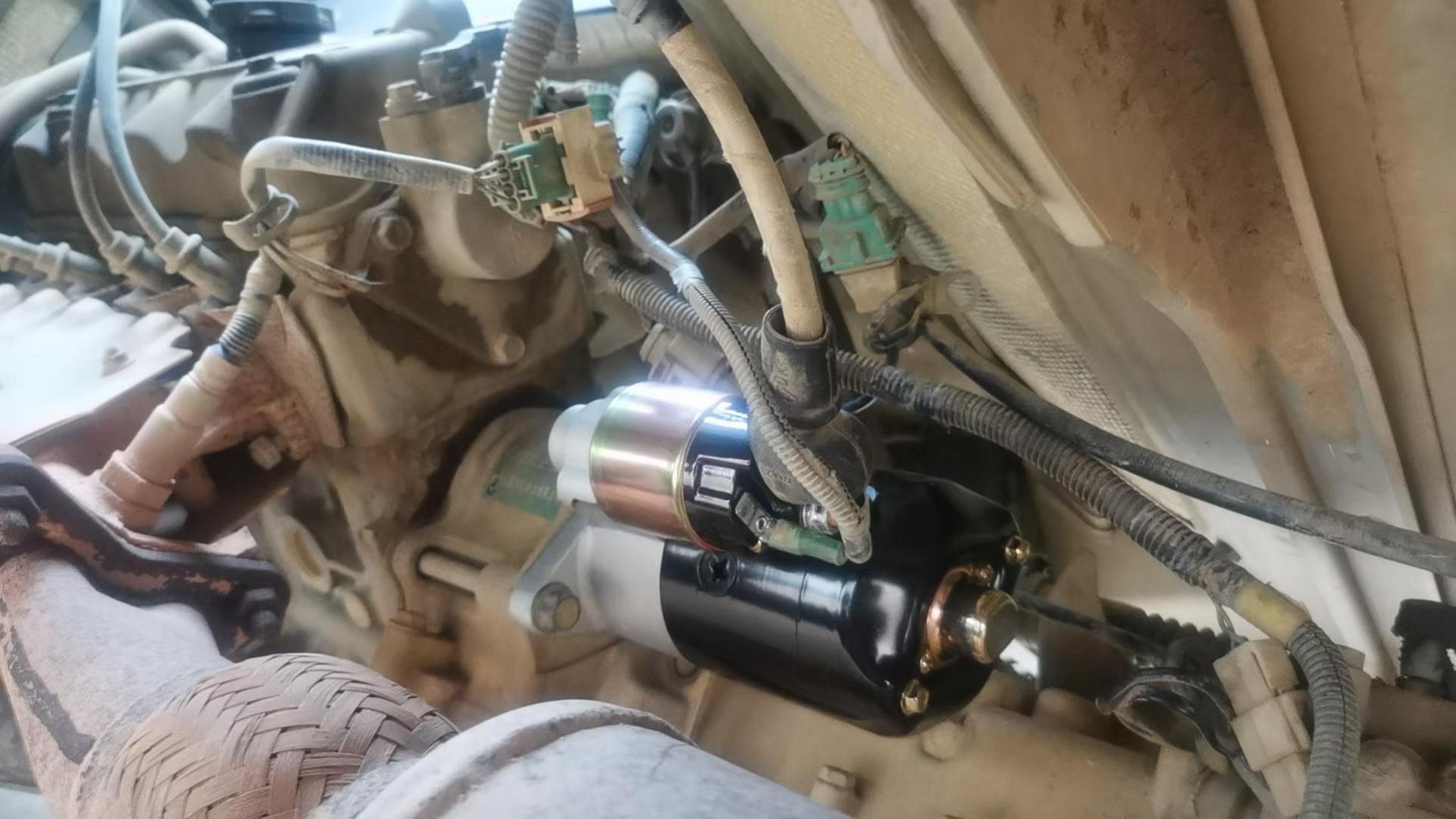 五菱面包车马达更换完毕 效果杠杠的