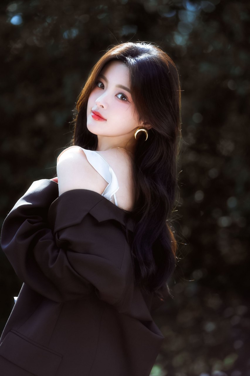 杨超越写真精选:柔美清新