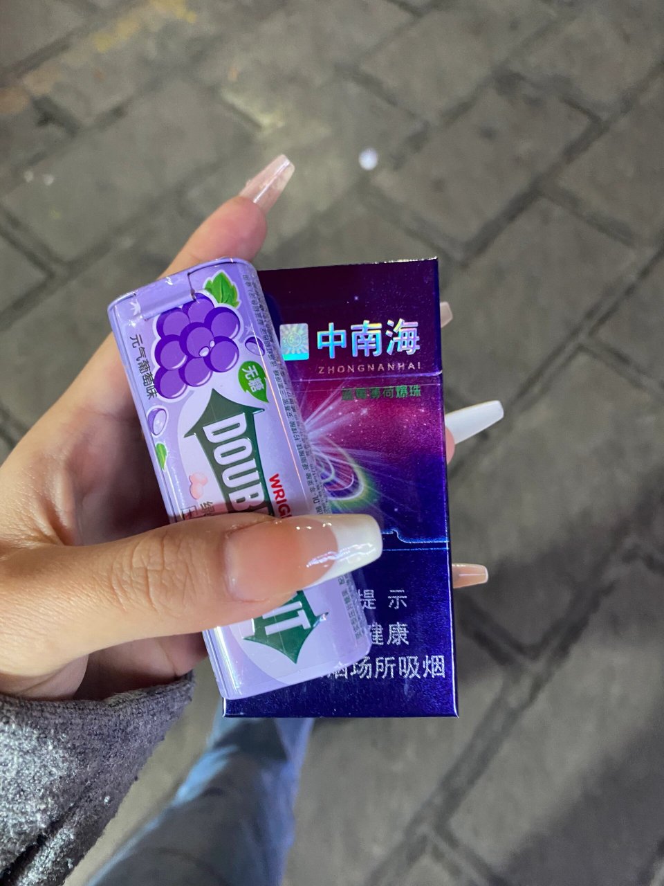 百乐酸奶香烟图片