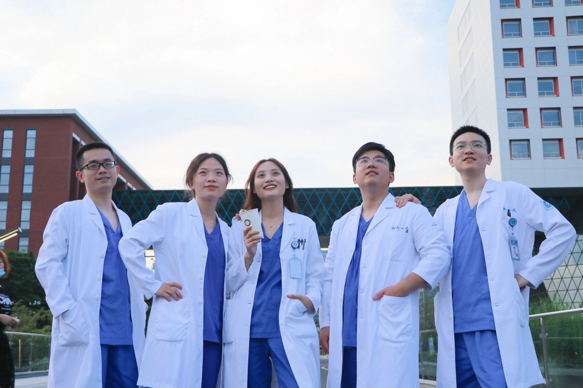 医学生毕业照95|浙大版·机智的医生生活02 泌尿外科/儿科/肿瘤