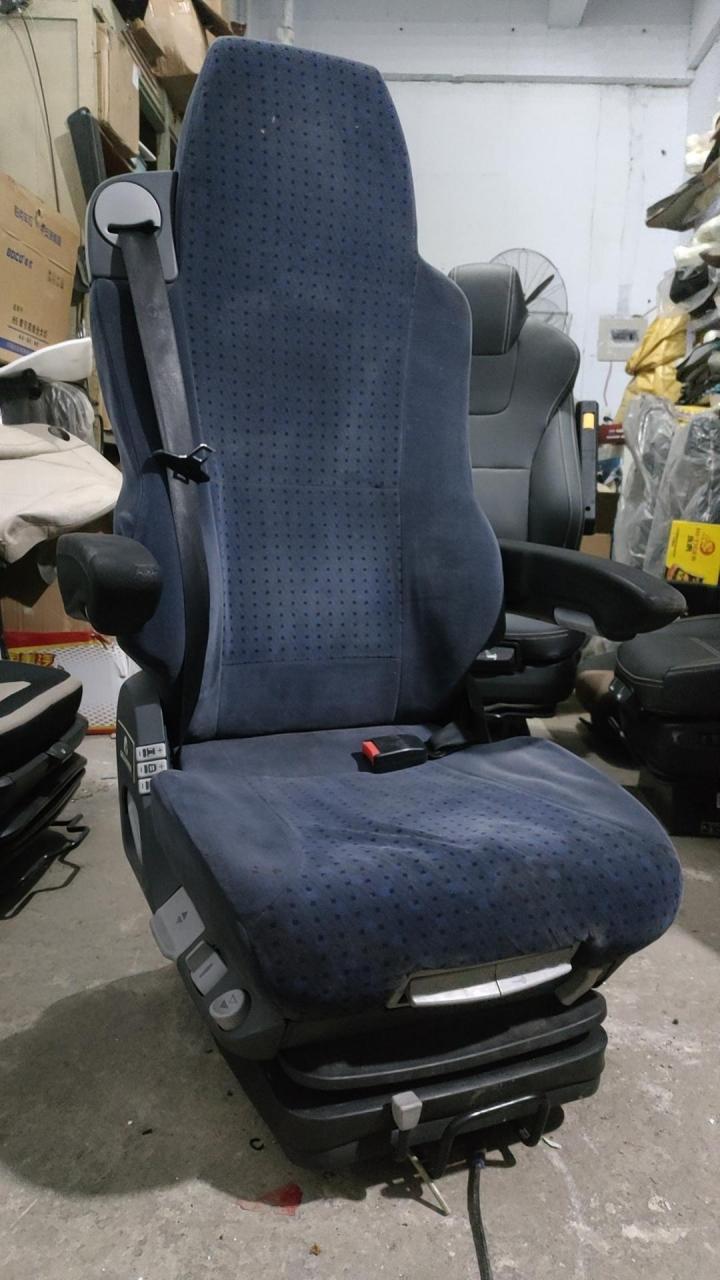 格拉默航空座椅