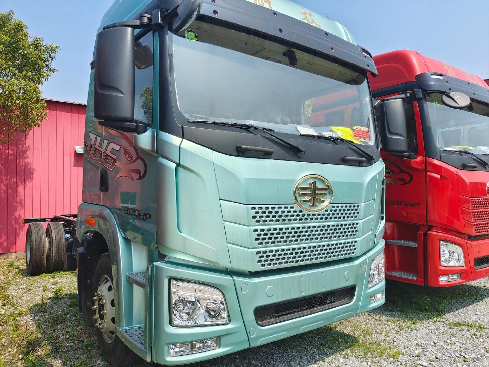 解放jh6单桥320马力锡柴300马力玉柴六米八底盘货运行业 专业的事交给