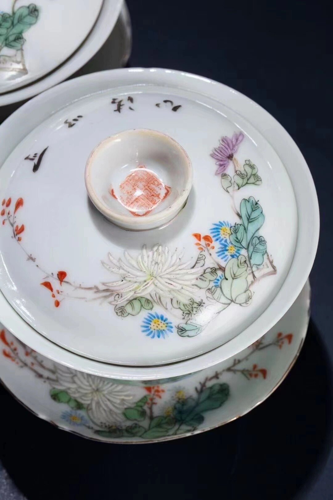 民国精品大名家仙槎作 粉彩花鸟纹盖碗一对 民国精品大名家仙槎作粉彩