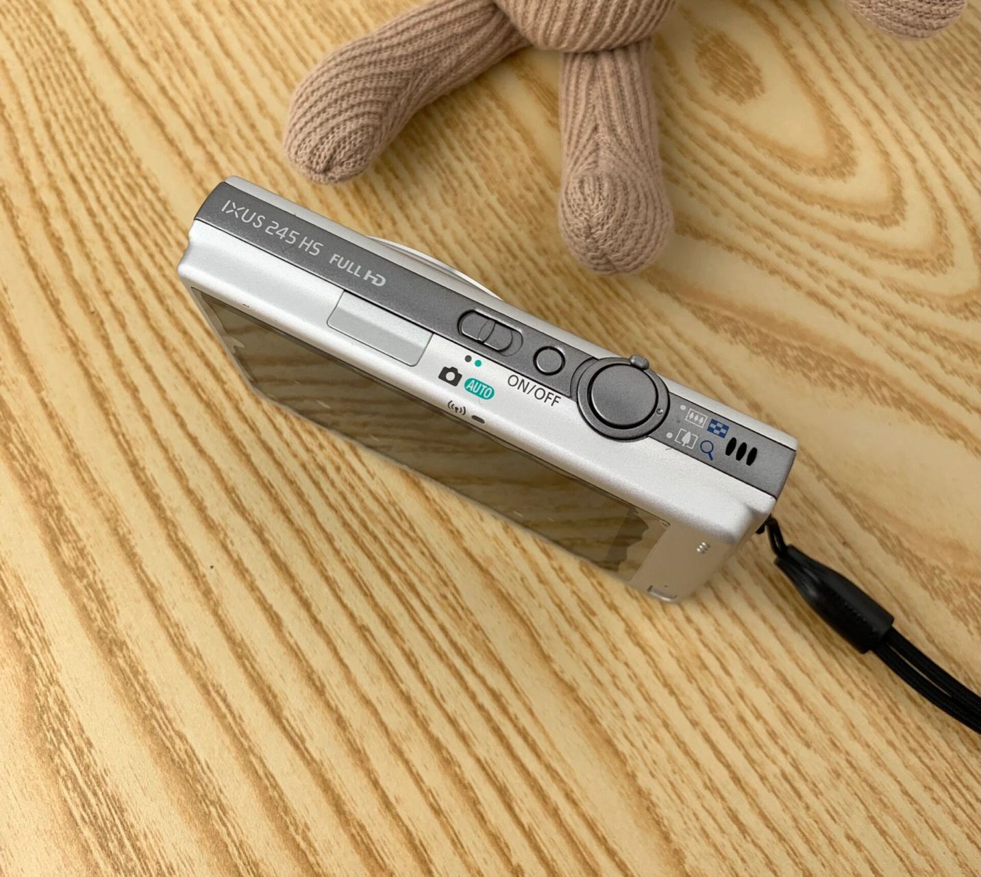 佳能ixus245hs触控屏高清数码相机拍人像 佳能ixus 245  是1610万像素