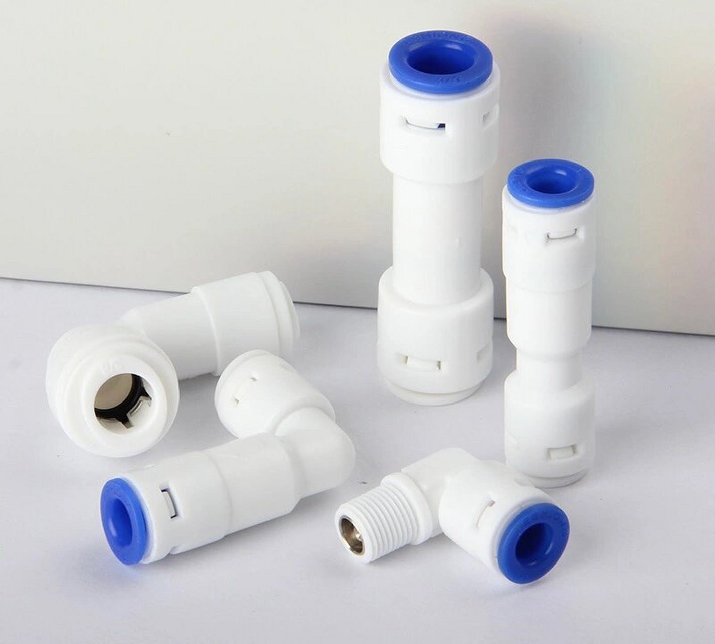 净水机逆止阀 逆止阀,是一种单向阀,上面标注的箭头方向就是水流方向