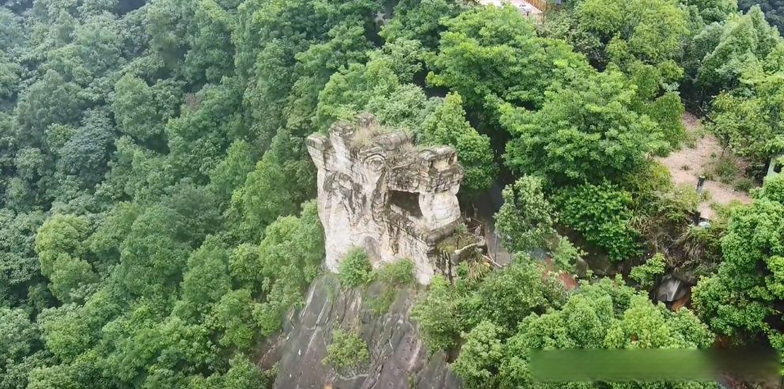 云游风物之旅头条创作挑战赛重庆涂山山顶的石刻巨龙,依山而刻气势