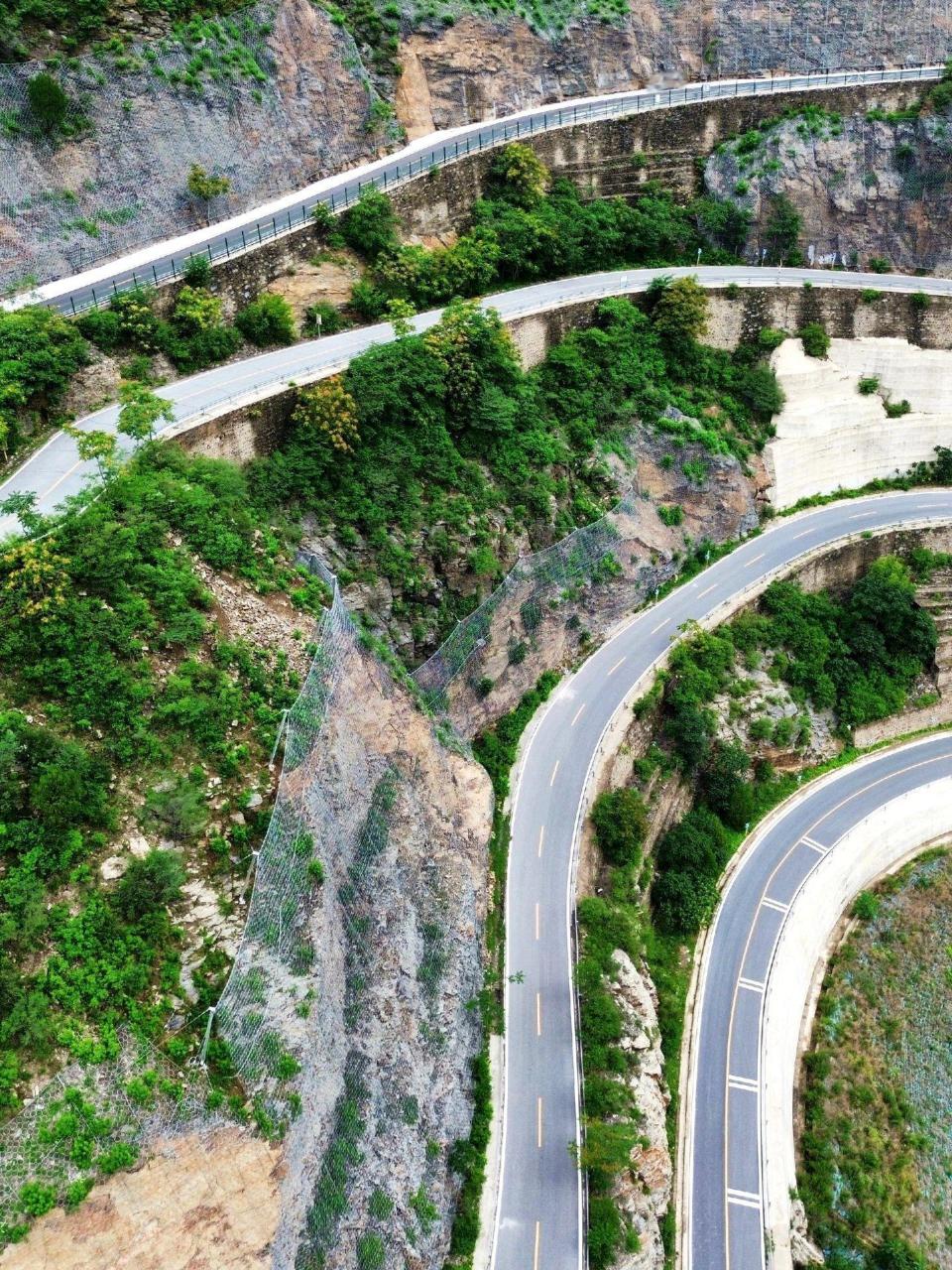 房山红井路99"秋名山"出行.山路十八弯,景色蔚为壮观93.
