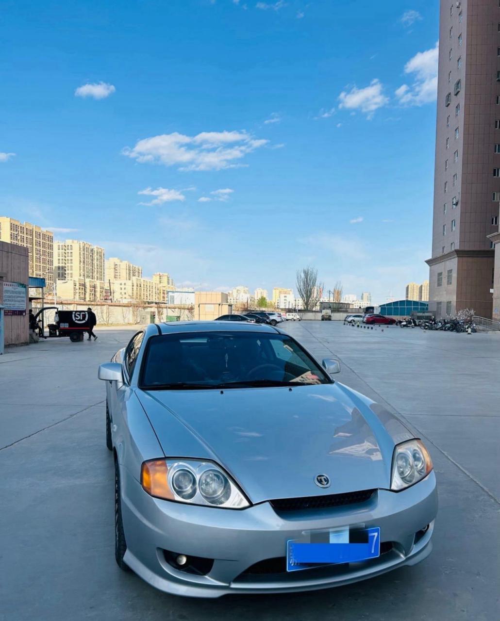 05年现代酷派 两门运动版 跑车型 车况如图精品 好开好玩 省油自动挡