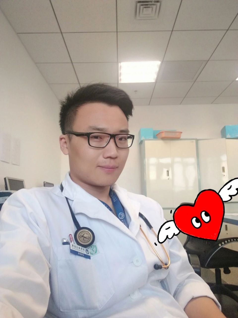 大家好!我是北京安贞医院微创心脏外科仲昭澎医生!今天正式入驻!