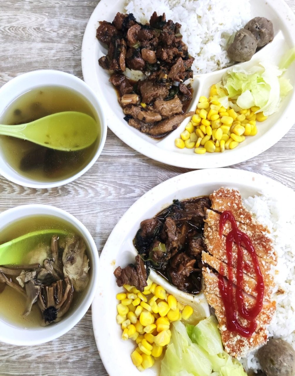 在惠州学院吃什么之食堂篇 虽然很多人觉得学校食堂的饭菜不太好吃,但