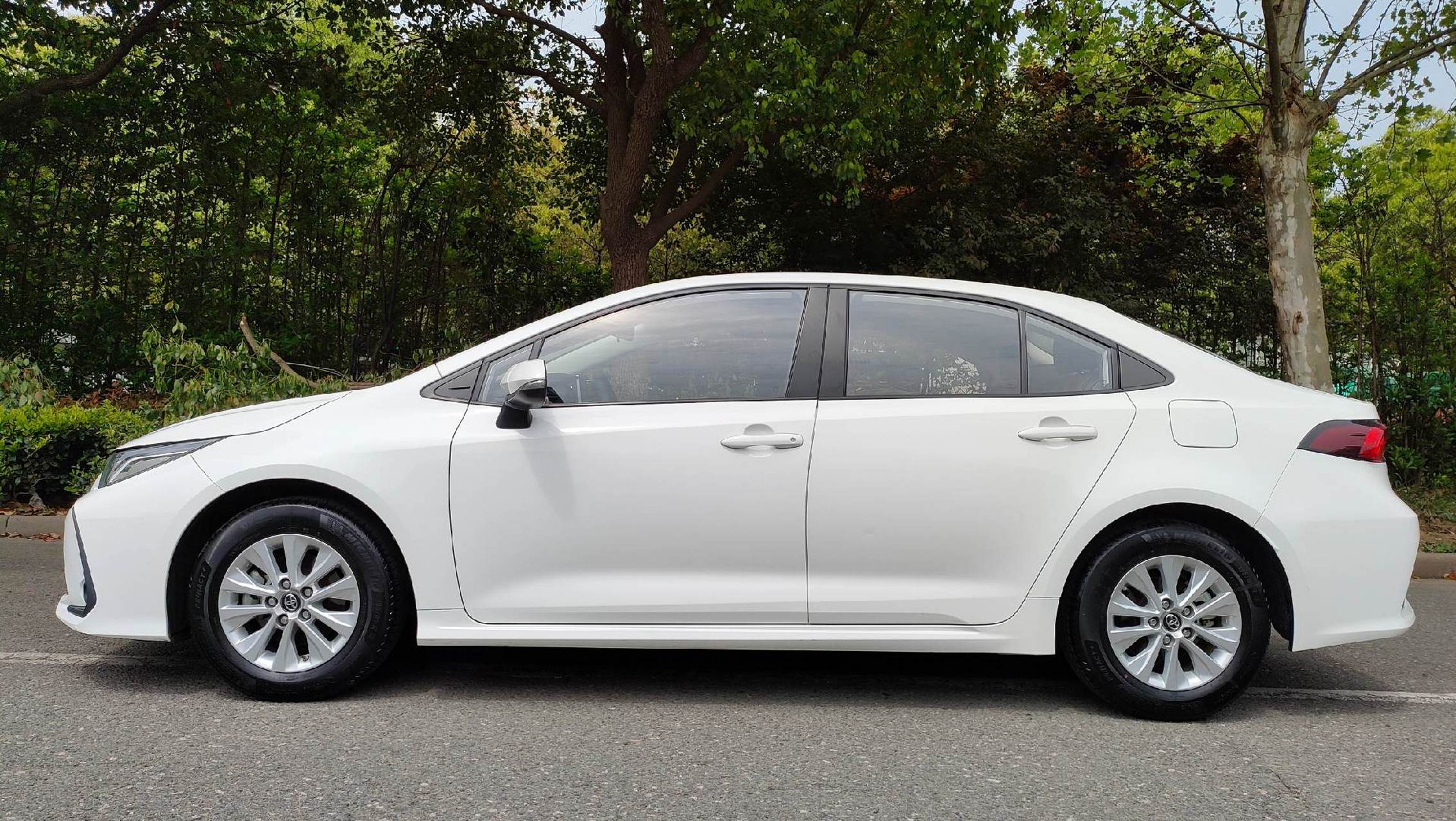 丰田 卡罗拉 2021款 tnga 1.