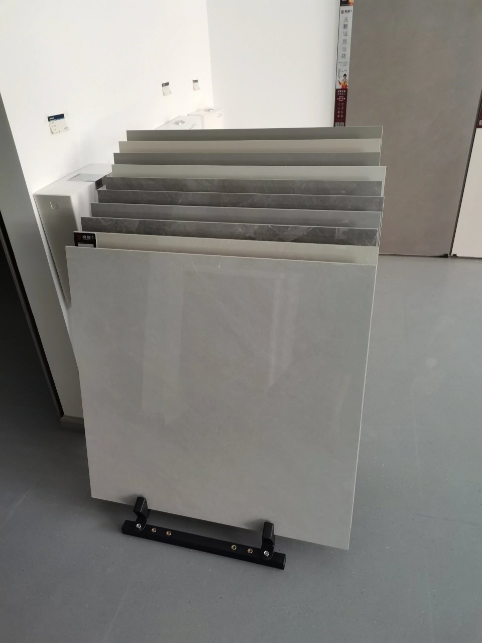 芒市昊强瓷砖批发  批发,卫浴批发