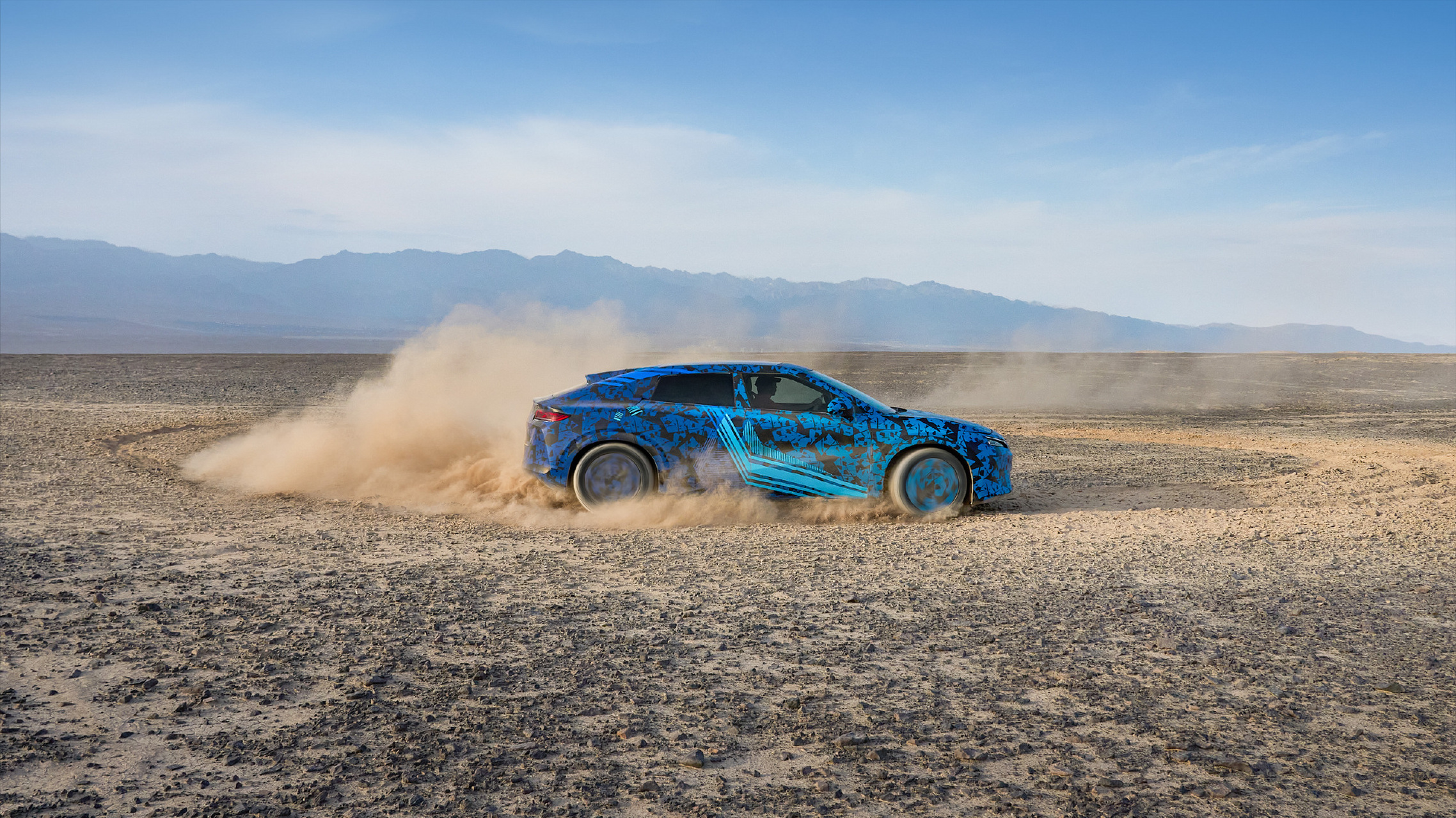 汽场全开#比亚迪宋l byd官方今天放了四张宋l的高温测试美照.