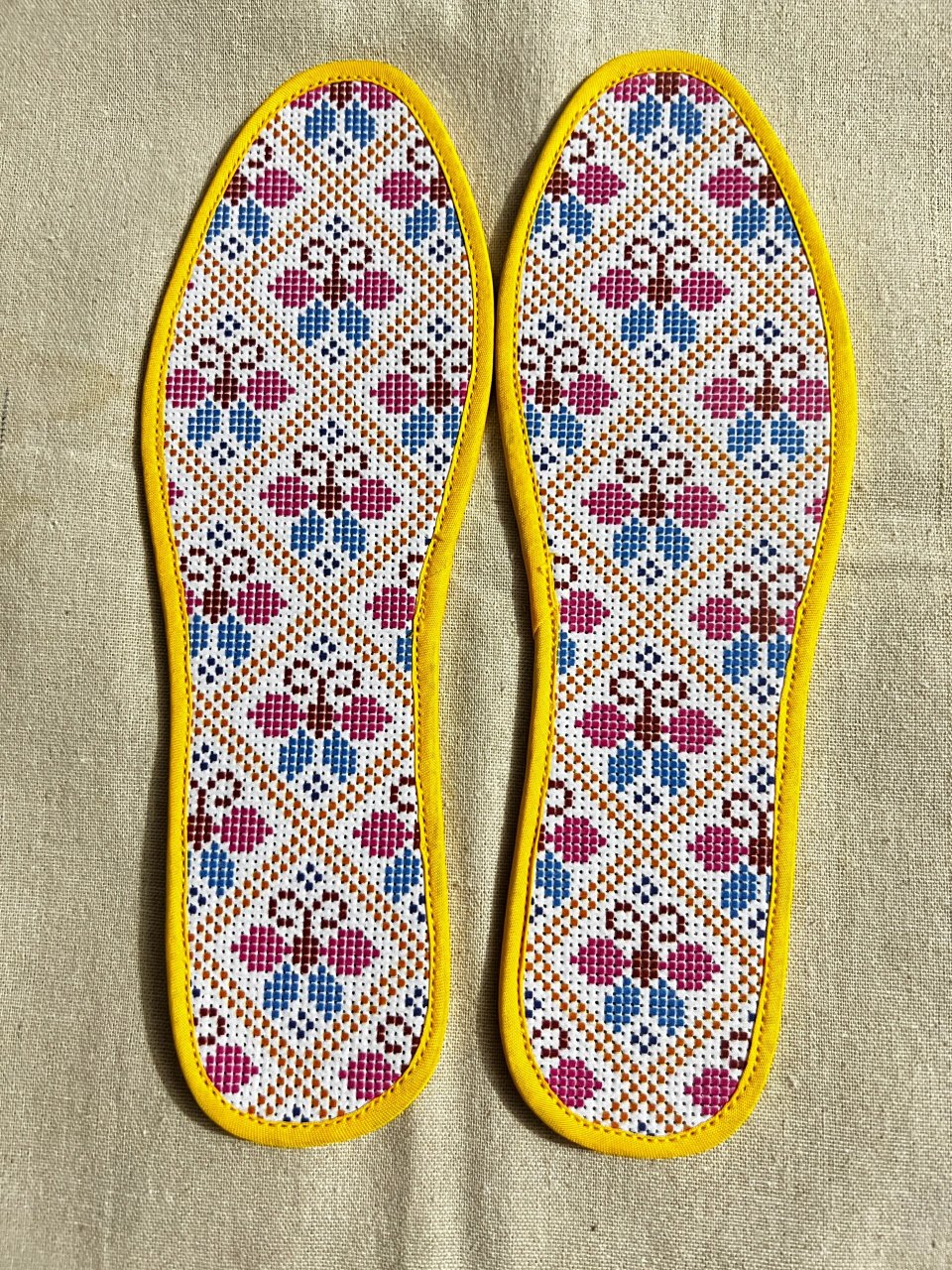 纯手工制作针孔半成品鞋垫