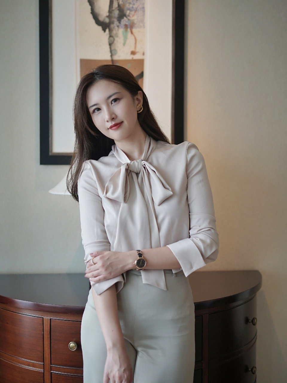 90作为金融女,每天上班的穿搭是非常重要的一环,金融圈的大家都是