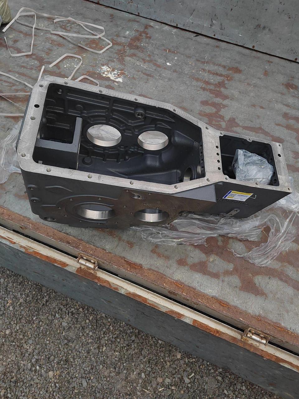 雷沃拖拉机的后桥壳体