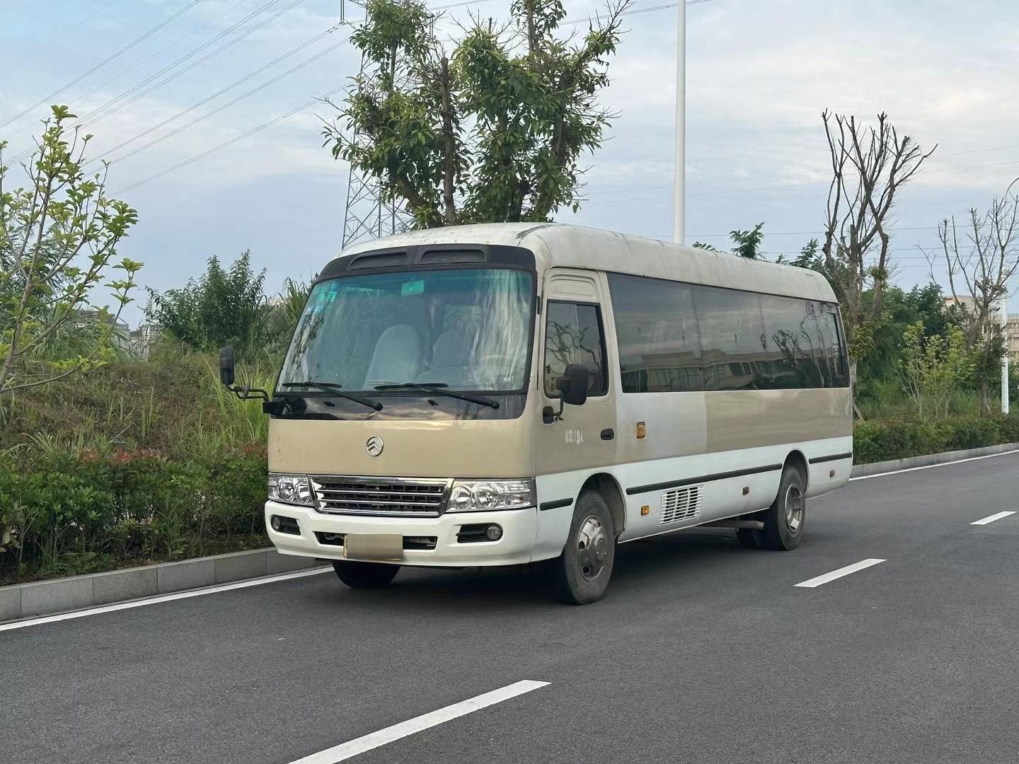 国产考斯特金旅大客19座.19座金旅大客仿考斯特,非营运4