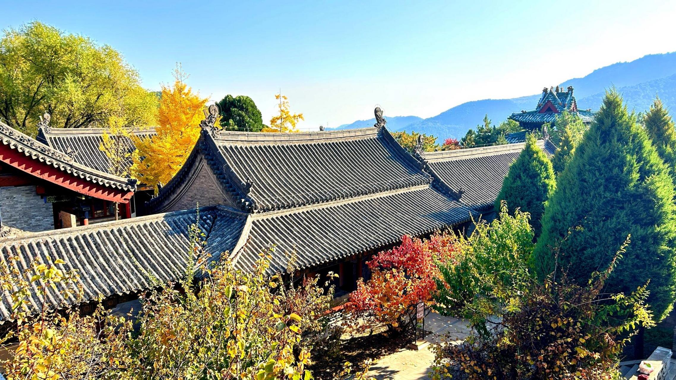 太原市天龙山景区 天龙山原名方山,海拔1370米,位于晋祠西11公里处