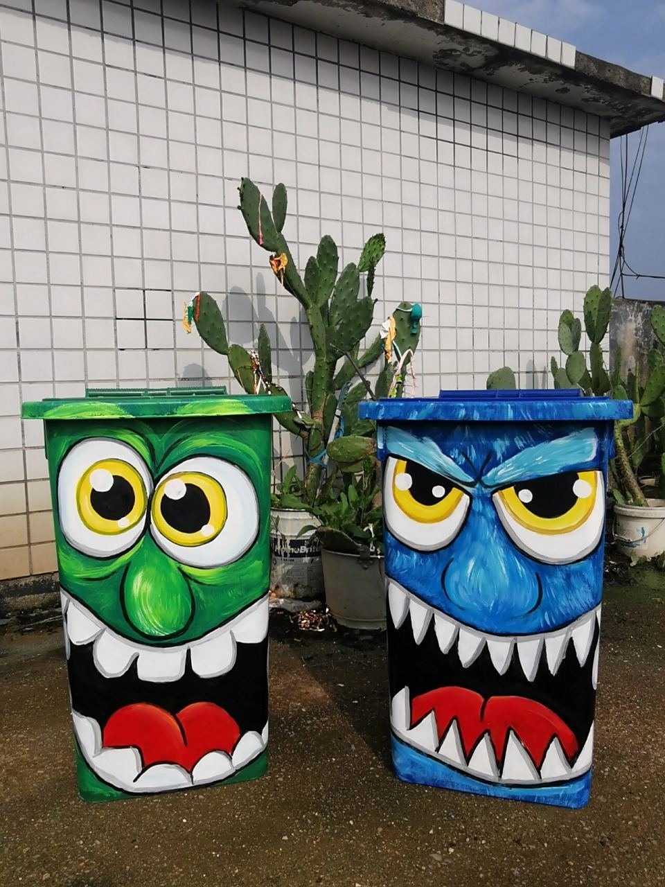 垃圾桶彩绘 第一次画垃圾桶