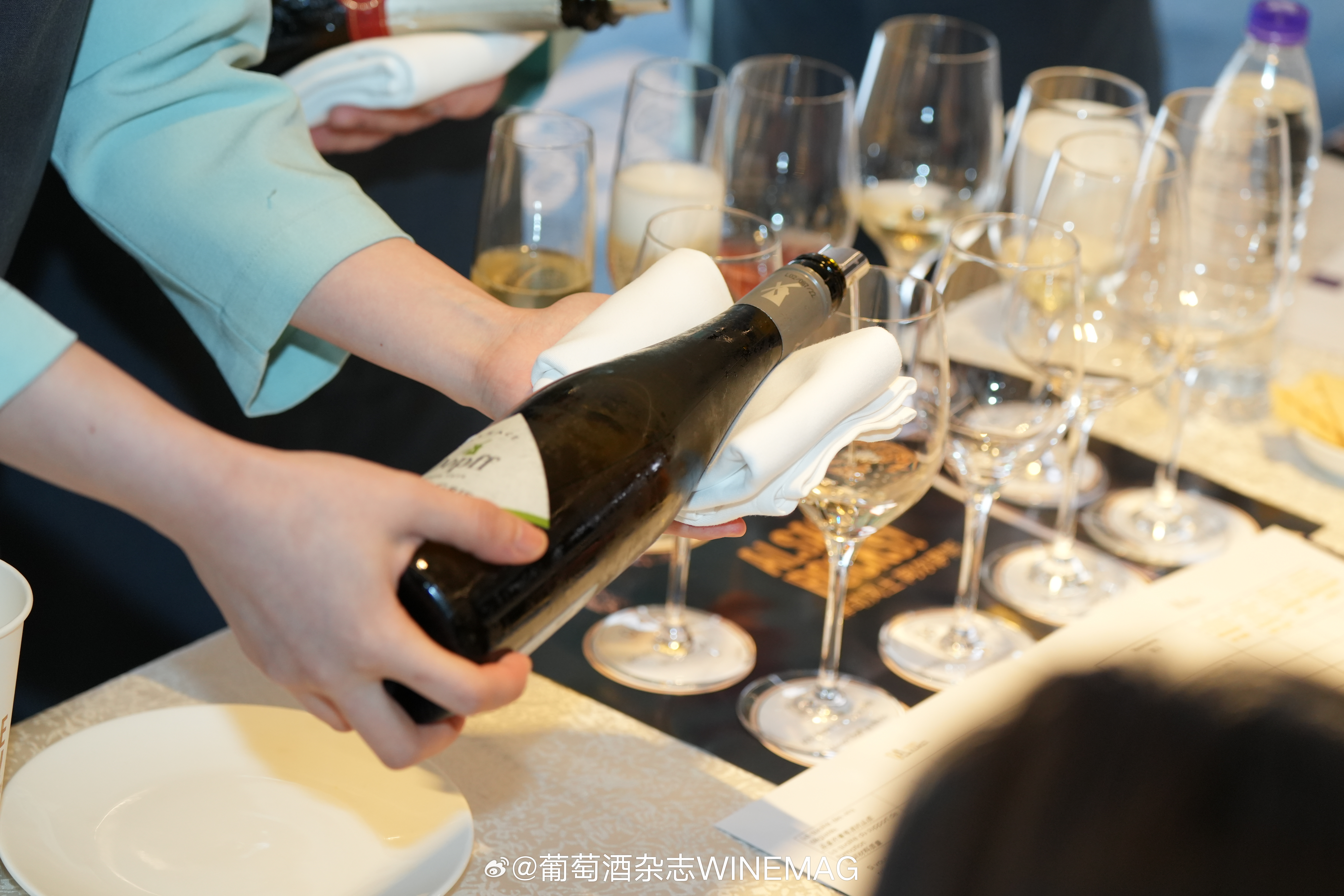 阿尔萨斯葡萄酒# 伴随着初夏的阳光,法国阿尔萨斯葡萄酒大师班在邵谮