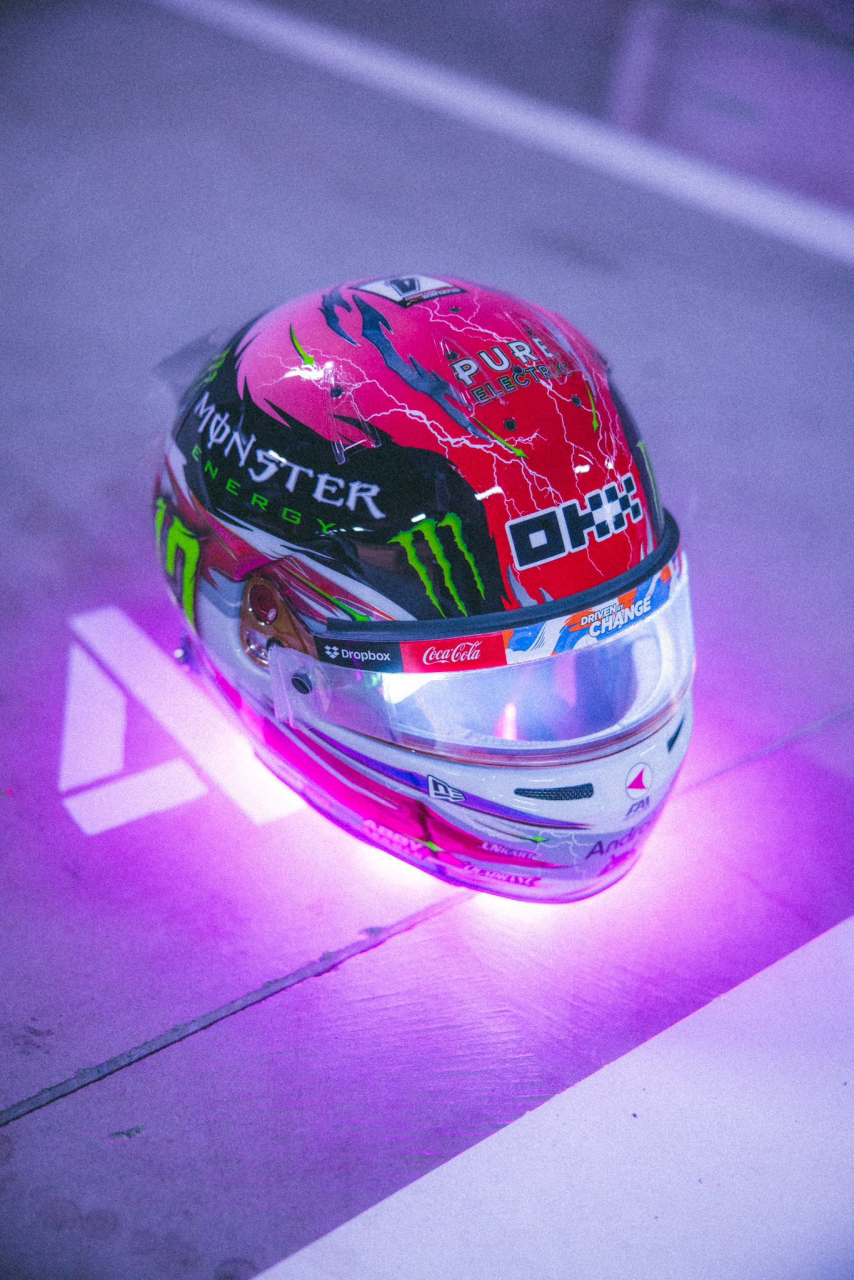 f1 诺里斯本周末的特别版头盔～#2024f1日本大奖赛