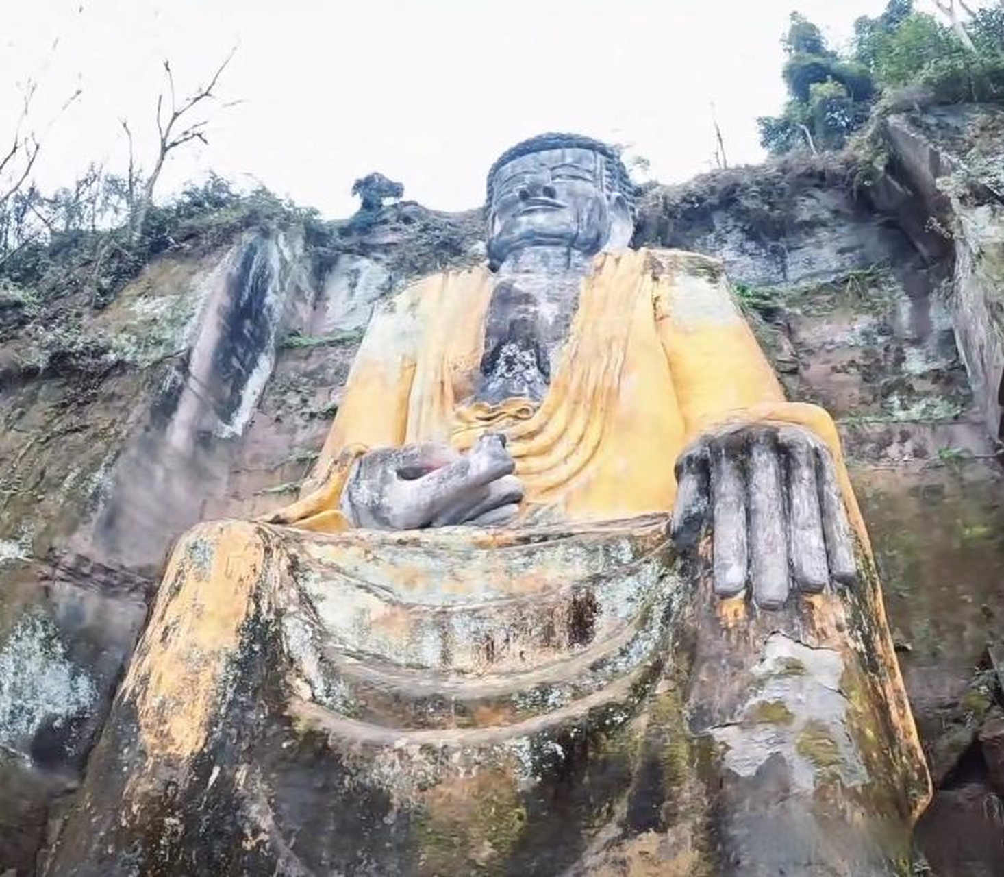 头条创作挑战赛在重庆合川的大山深处有一尊神秘的大佛