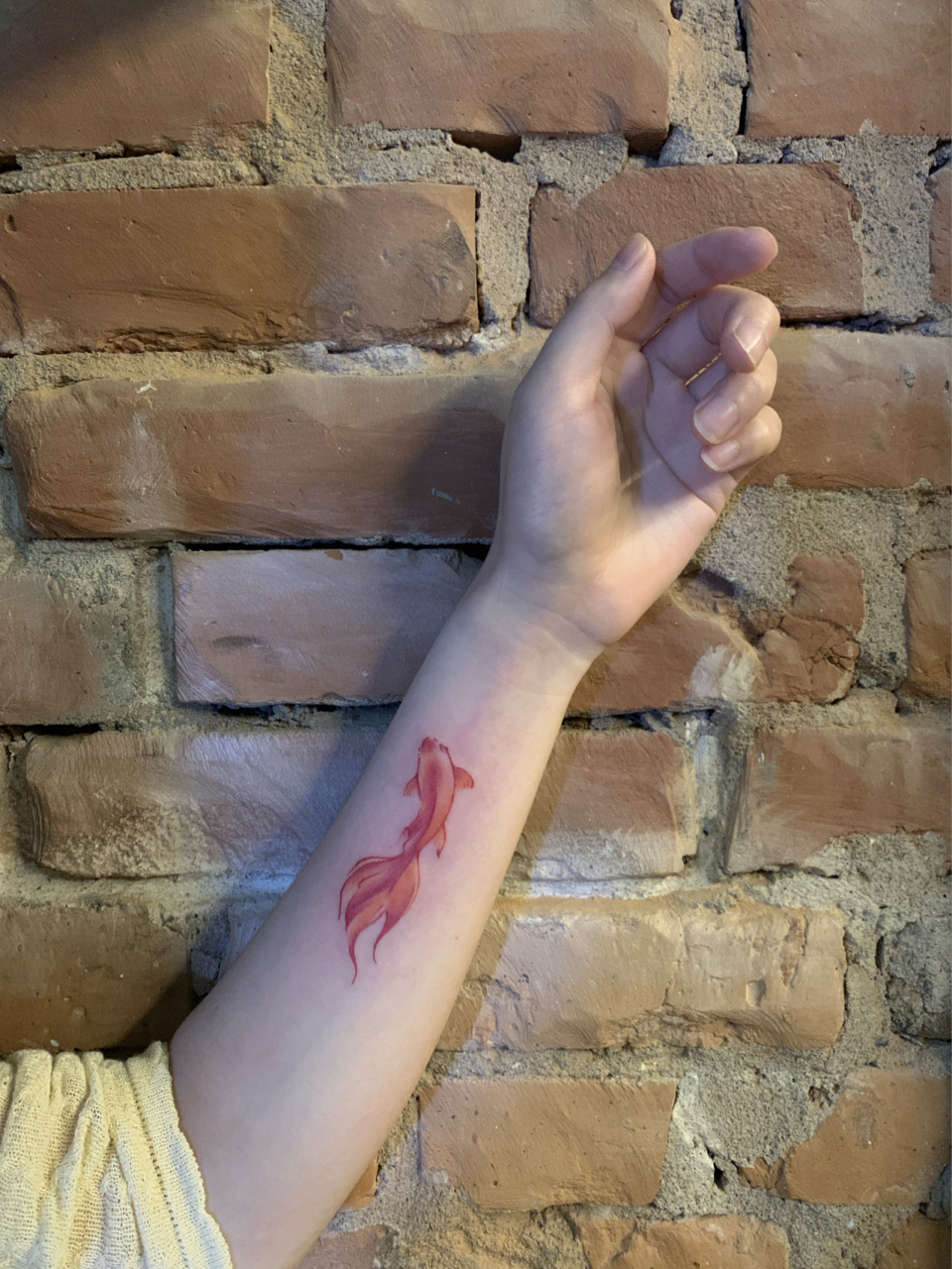 金鱼纹身|小清新纹身|彩色纹身 顾客就喜欢小金鱼,客自选图