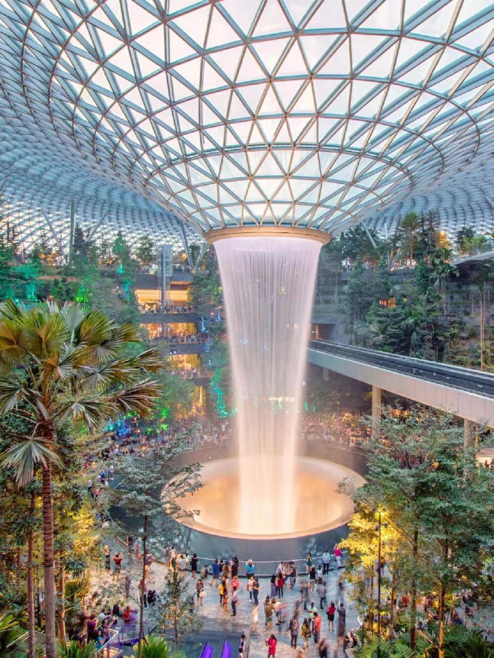 排名全世界第一的机场‖新加坡樟宜机场97 ||新加坡樟宜机场,连续七