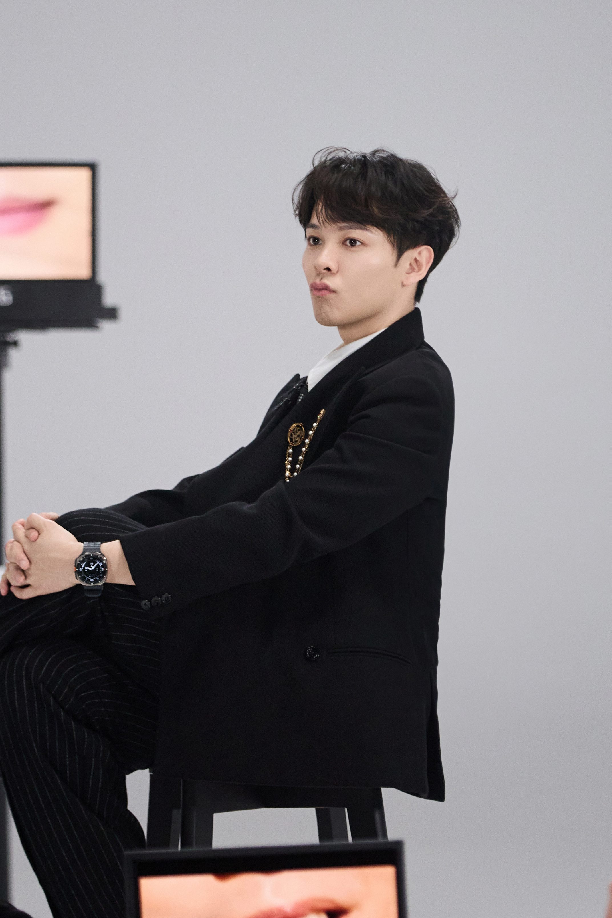 【#披荆斩棘4总决赛#·单人剧照】 尤长靖实力开唱高能不断,为舞台