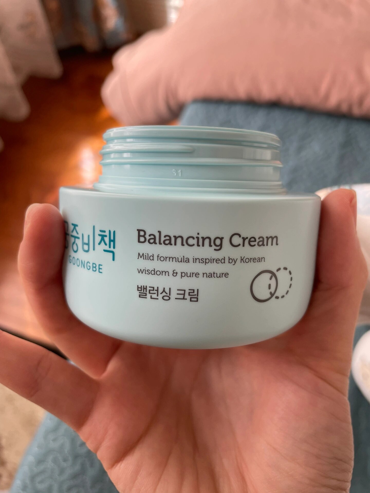 唇膏保质期(唇膏保质期开封后一般多久) 唇膏保质期(唇膏保质期开封后一般多久)