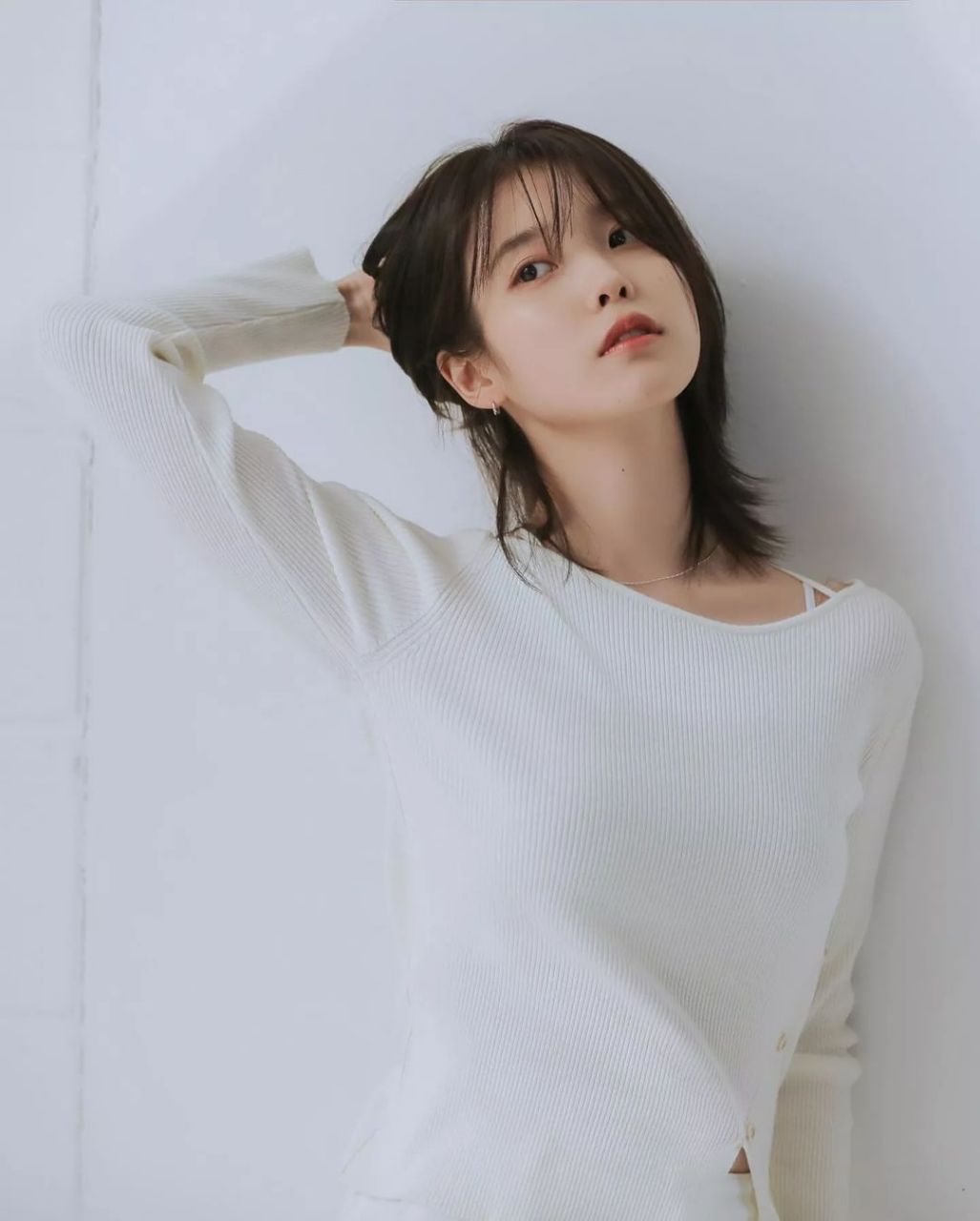 iu 李知恩