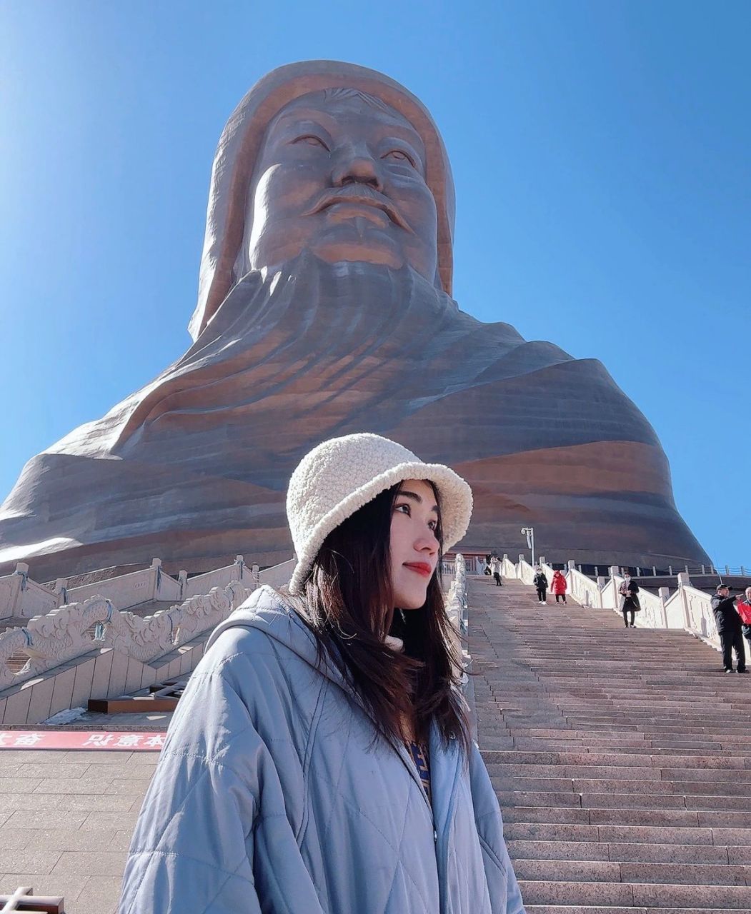 成吉思汗雕像 位于内蒙古乌海市甘德尔山生态文明景区 太好出片啦