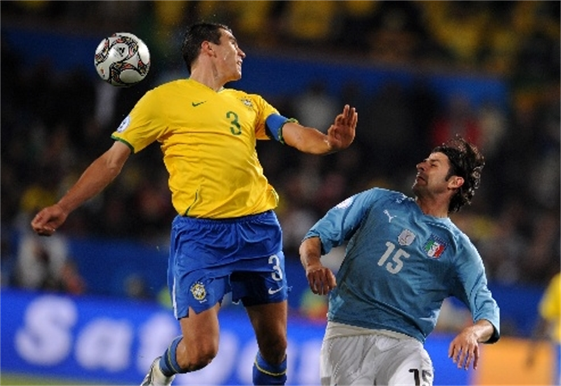 世界杯巴 西比赛前 巴西队冲相关图片2