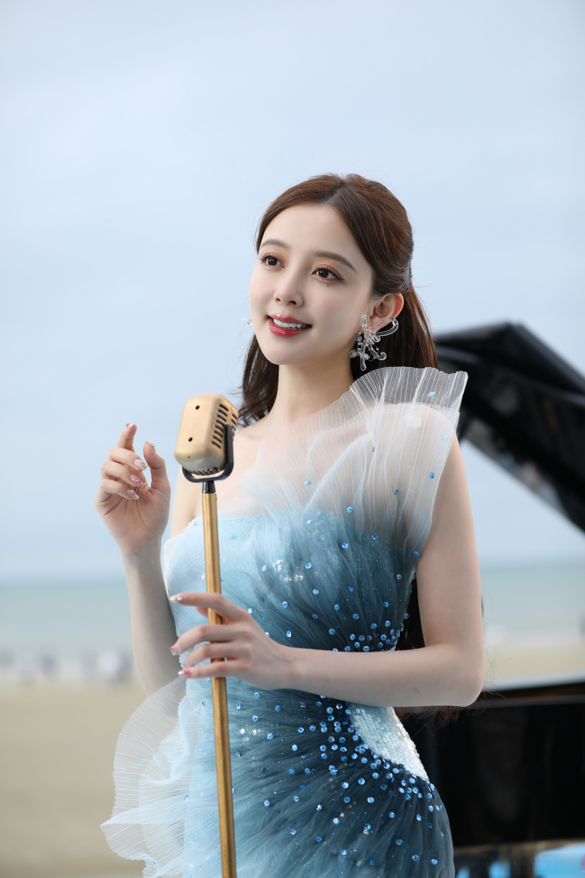 新民歌大会 海边创演秀《南海姑娘》里的@汪小敏 简直就是人间美人鱼