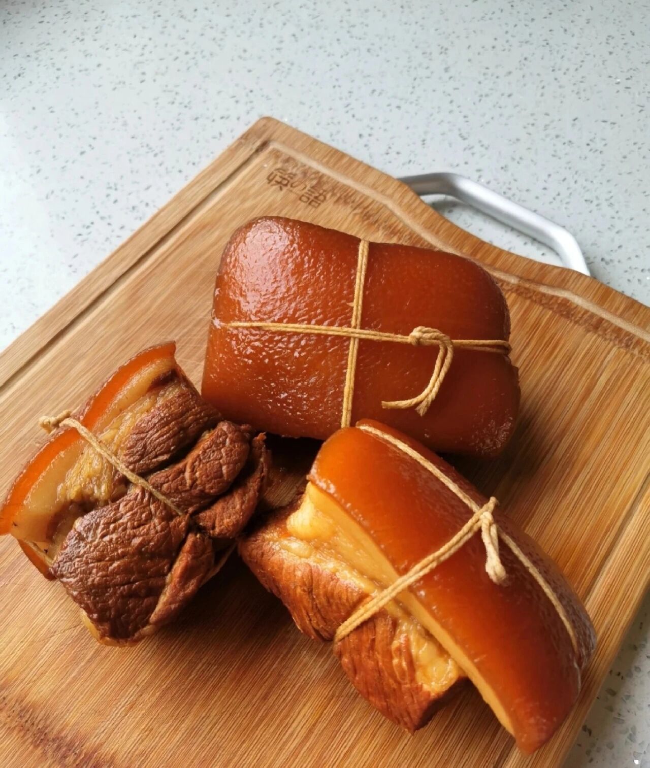 张家口柴沟堡熏肉 老母亲自己做的,每天定,第二天送,38一斤,石家庄卖