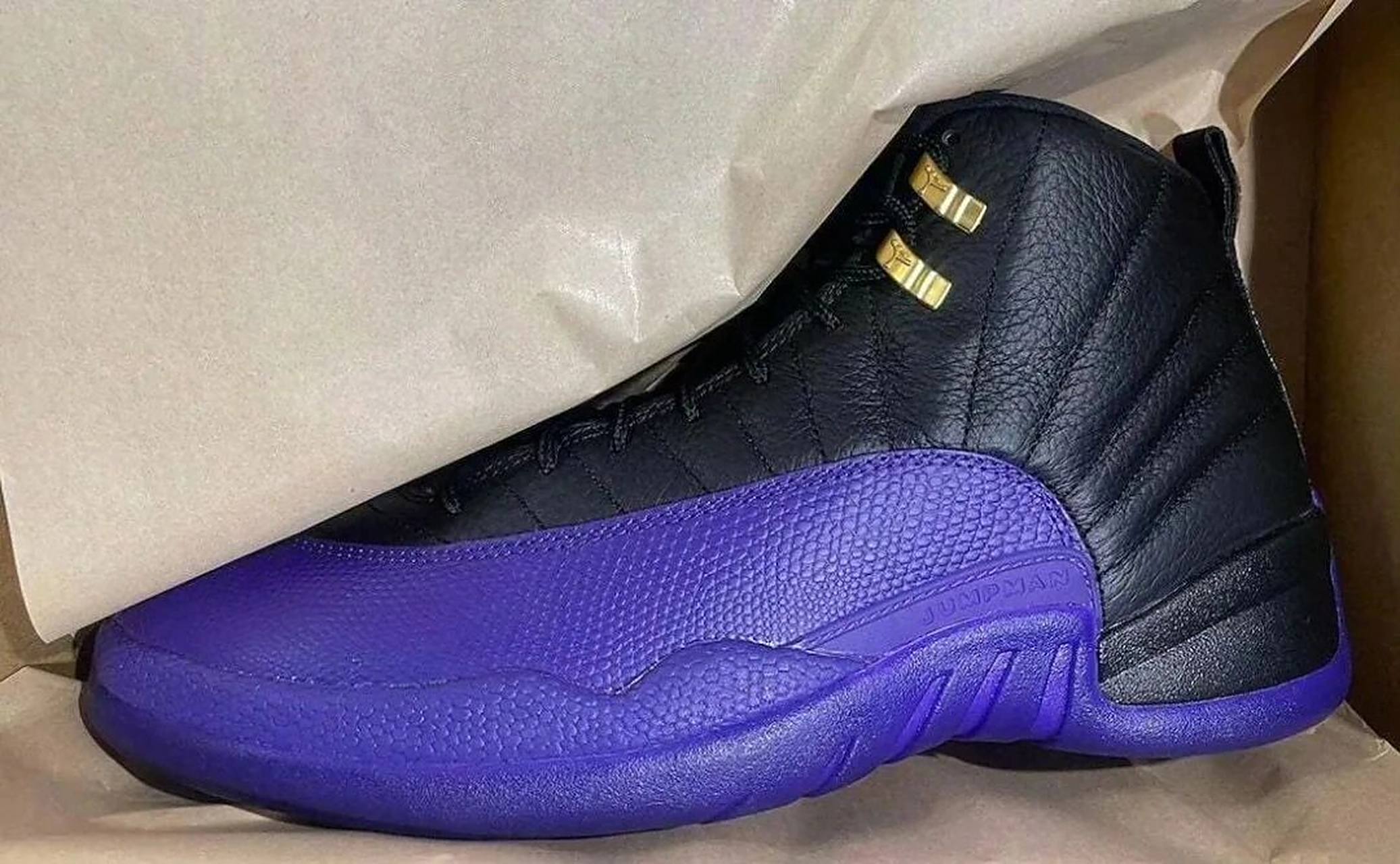 aj12黑紫 即将上市的黑紫配色,网上找到的实物图和广告图颜色差距太大