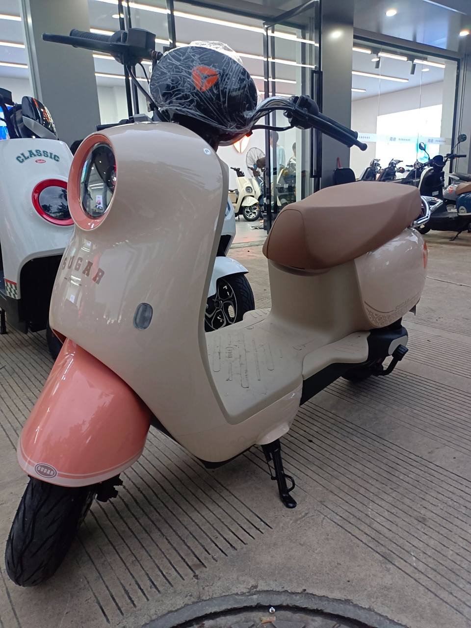 雅迪dm3电动车01粉粉的少女心 雅迪新款电动车01dm3,颜色多样女生