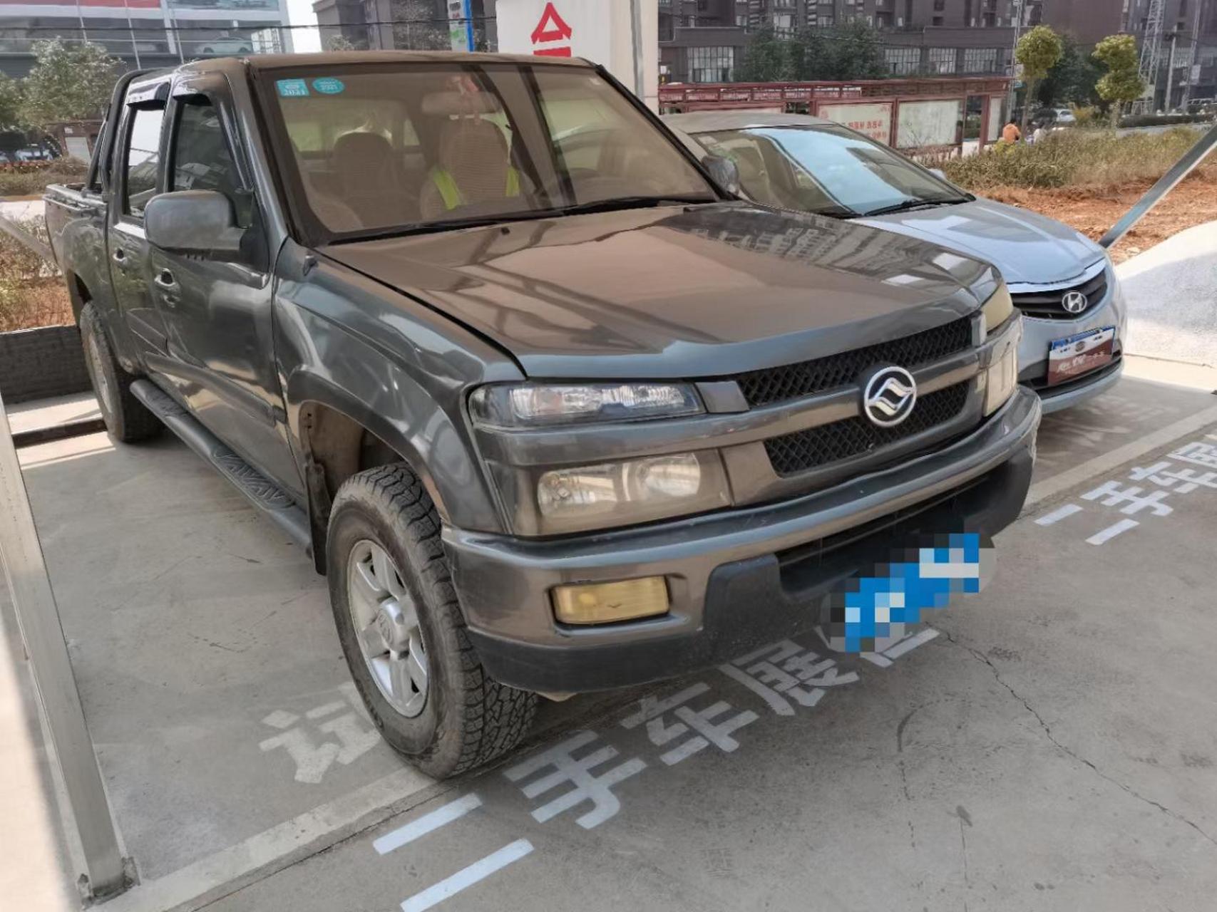 13年8月,黄海大柴神皮卡,2.8五十铃同款发动机!两驱长货箱