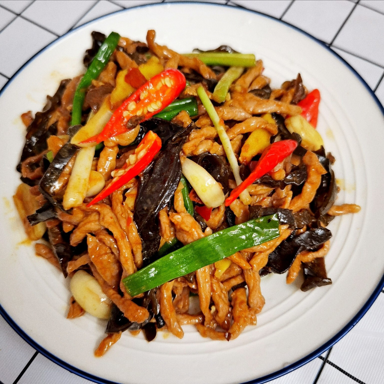 6015简单易学的黑木耳炒肉丝,米饭不够吃 91食材:瘦肉,黑木耳